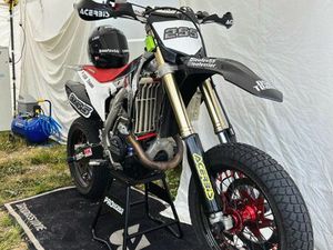 HONDA 450 CRF SUPERMOTARD