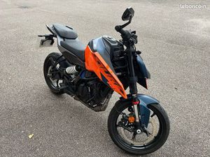 KTM DUKE 125 2024
