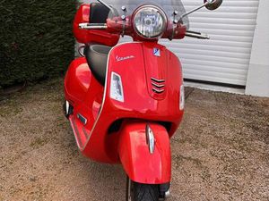 VESPA 300 GTS SUPER