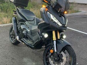 HONDA X-ADV 750 NOIR MAT - FULL OPTIONS