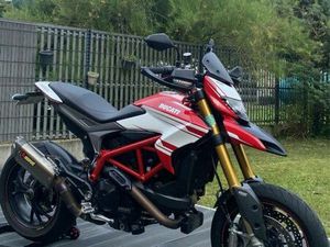 DUCATI HYPERMOTARD 939 SP