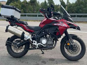 BENELLI TRK 502 X ROSSO