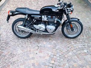 TRIUMPH THRUXTON 1200