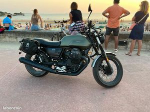 MOTO GUZZI V7 ROUGH – 2020 – 20.000 KM – BRIDÉE A2 – SUPER ÉQUIPÉE