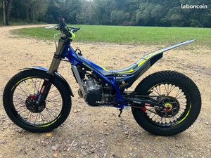 VEND MOTO TRIAL MODERNE