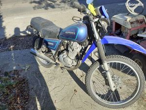 MOTO SUZUKI