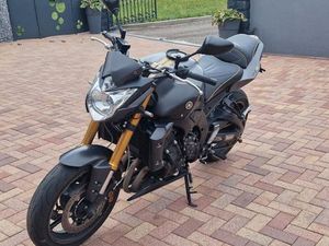 YAMAHA FZ8 SPR