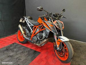 KTM 1290 SUPER DUKE R