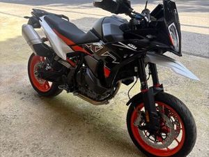 KTM 890 SMT