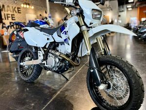 2021 SUZUKI DR-Z400SM SOLID SPECIAL WHITE NO. 2