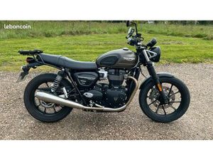 TRIUMPH SPEED TWIN 900