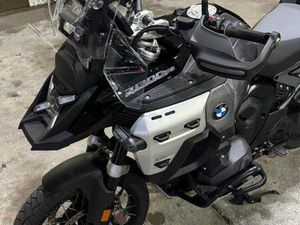 GS 1300 TRIPLE BLACK ADVENTURE