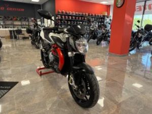MV AGUSTA BRUTALE 800 CC. 2016