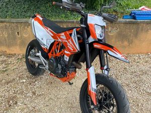 KTM 690 SMCR