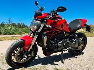 DUCATI MONSTER 1200