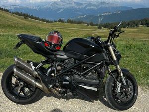 DUCATI STREETFIGTER