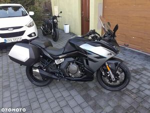 CFMOTO 650 MT