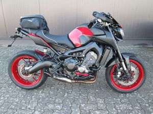 YAMAHA MT 09 ABS / RN 29 / ZUBEHÖR / AKRAPOVIC