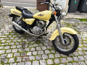 SUZUKI MARAUDER