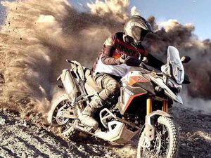 TRIUMPH NEW TIGER 900 RALLY PRO + KUFRY ZDARMA - OBJEDNÁVKA