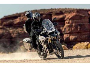 TRIUMPH TIGER 1200 RALLY EXPLORER 2025 - SKLADEM - KUFRY ZDARMA