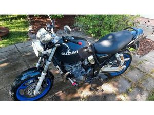 SUZUKI GSX 750