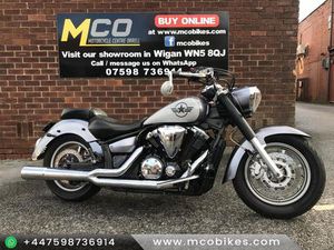 YAMAHA XVS1300CUSTOM V STAR MIDNIGHT STAR 1304 CC