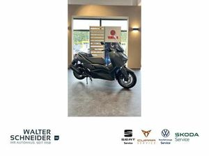 YAMAHA XMAX 125