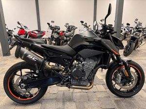 KTM 890 DUKE MODELL 2022 - GEPFLEGTER ZUSTAND