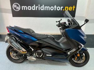 YAMAHA - TMAX
