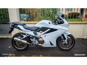 HONDA VFR 800