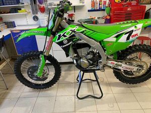 ② KAWASAKI KXF 450 ANNÉE 2022