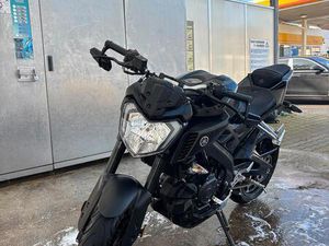 YAMAHA MT-125