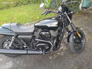 HARLEY DAVIDSON STREET 750