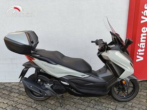 HONDA FORZA 125