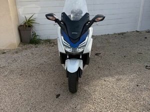 SCOOTER FORZA 125 HONDA