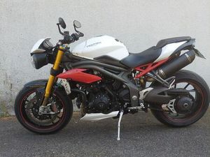 TRIUMPH SPEED TRIPLE