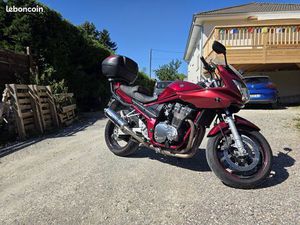 SUZUKI BANDIT 1200 S ABS – 2006 – 59 950 KM – TRÈS BON ÉTAT