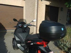 ② PRACHTIGE PIAGGIO MP 3 300 HPE SPORT IN NIEUWSTAAT
