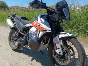 KTM - 890 ADVENTURE