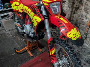 GASGAS ES 700