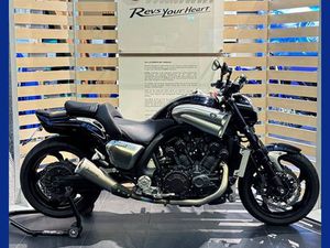 YAMAHA V-MAX 1700 VMX* AKRAPOVIC* X-PIPE* TOP-ZUSTAND