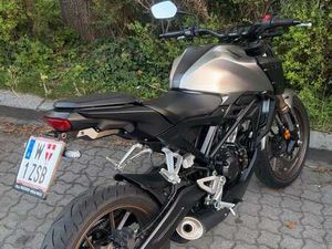 CB125R