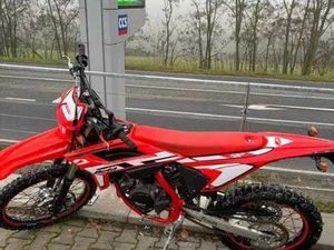 BETA RR 50 ENDURO SPORT MOPED RR 2T 50 - RED - NAJETO 2854 KM