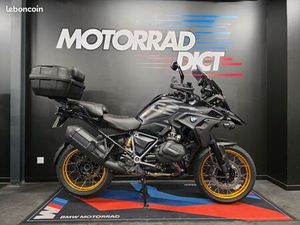 BMW R 1250 GS TRIPLE BLACK