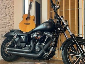 HARLEY DAVIDSON STREET BOB DYNA