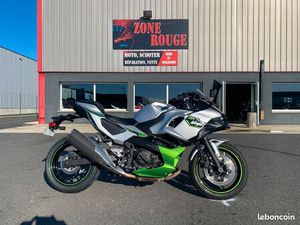 KAWASAKI NINJA 7 HYBRID 5260 KM GARANTIE 08/2028