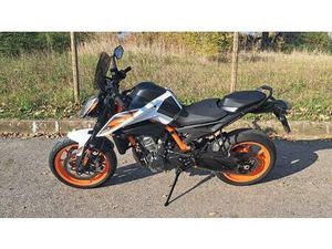 VENDO KTM 890 DUKE R (2020) USATA A QUATTRO CASTELLA (CODICE 9881215) - MOTO.IT