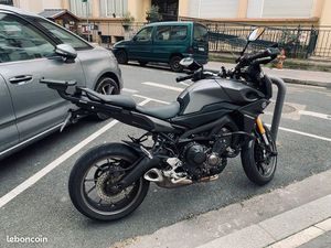 YAMAHA TRACER 900