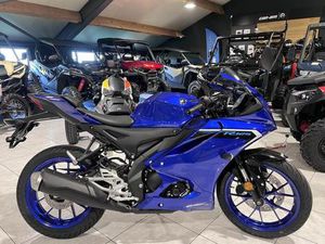 ② YAMAHA YZF-R125